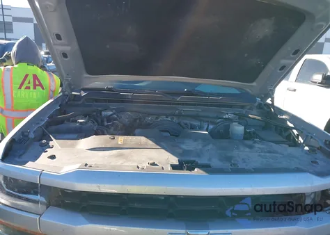 2017 Chevrolet Silverado 1500 Custom from USA, damaged, VIN 1GCRCPEH8HZ108864